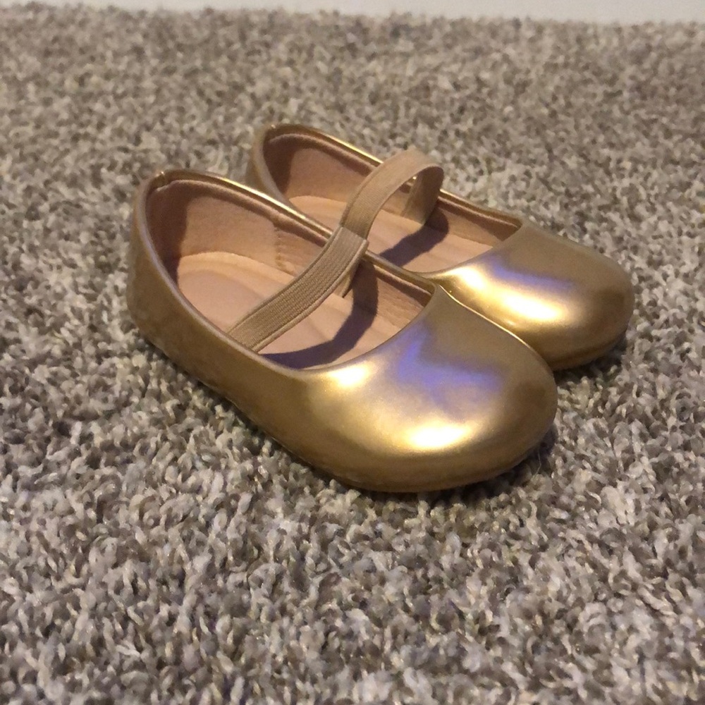 SHEIN Gold Toddler Dress Shoes